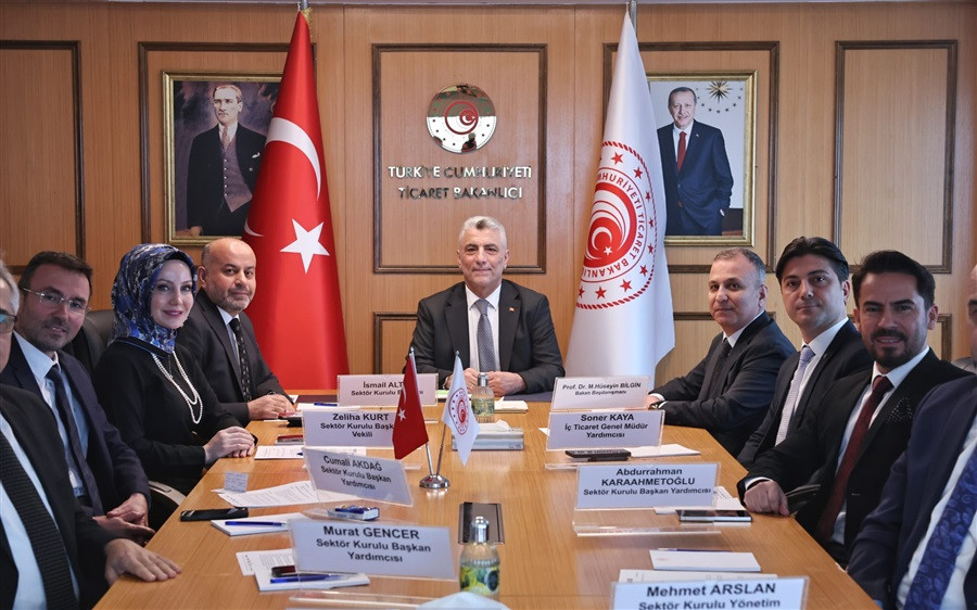 Bakan Bolat, Otomotiv Sektör Kurulu Toplantısı'na katıldı