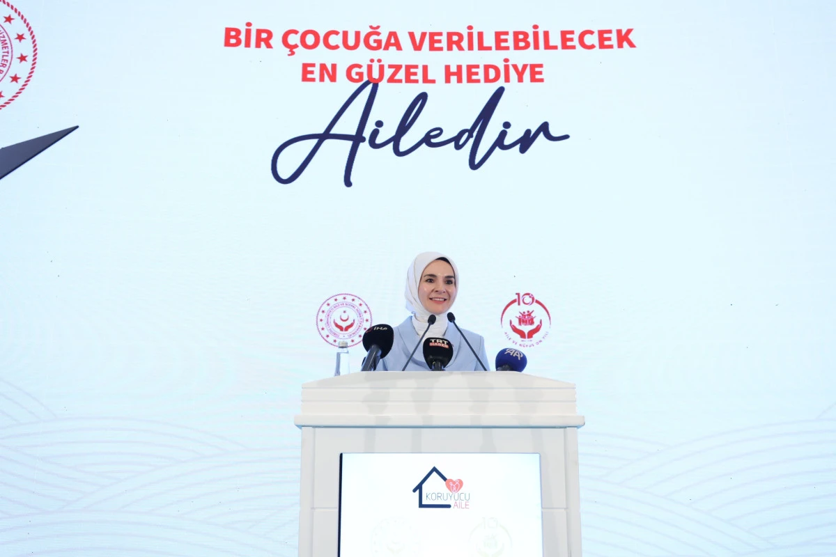 Bakan G&ouml;ktaş, G&ouml;n&uuml;l El&ccedil;ileri Koruyucu Aile Vizyon &Ccedil;alıştayı a&ccedil;ılışında konuştu
