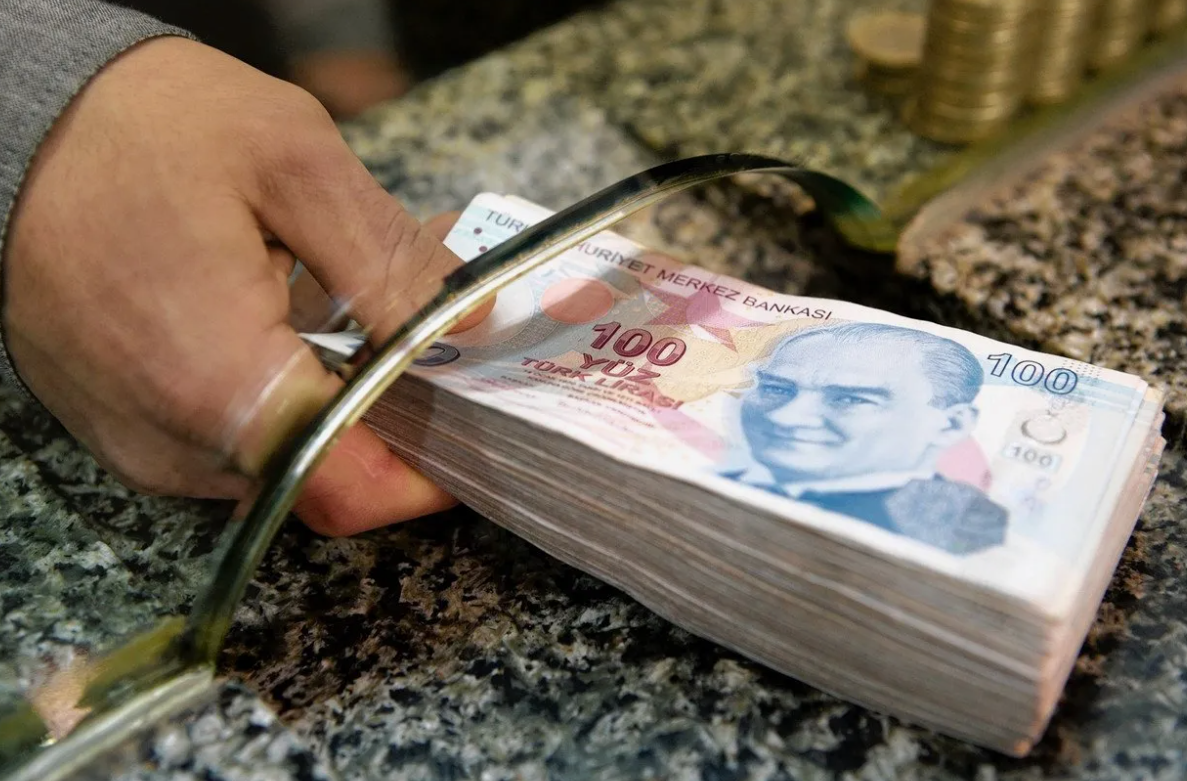 Bakan Işıkhan'dan emeklilerin bayram ikramiyesine ilişkin açıklama