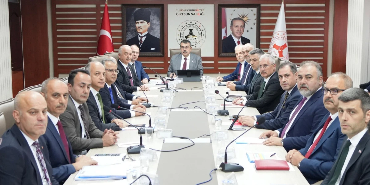 Bakan Tekin, Giresun'da İl Eğitim Değerlendirme Toplantısına Katıldı
