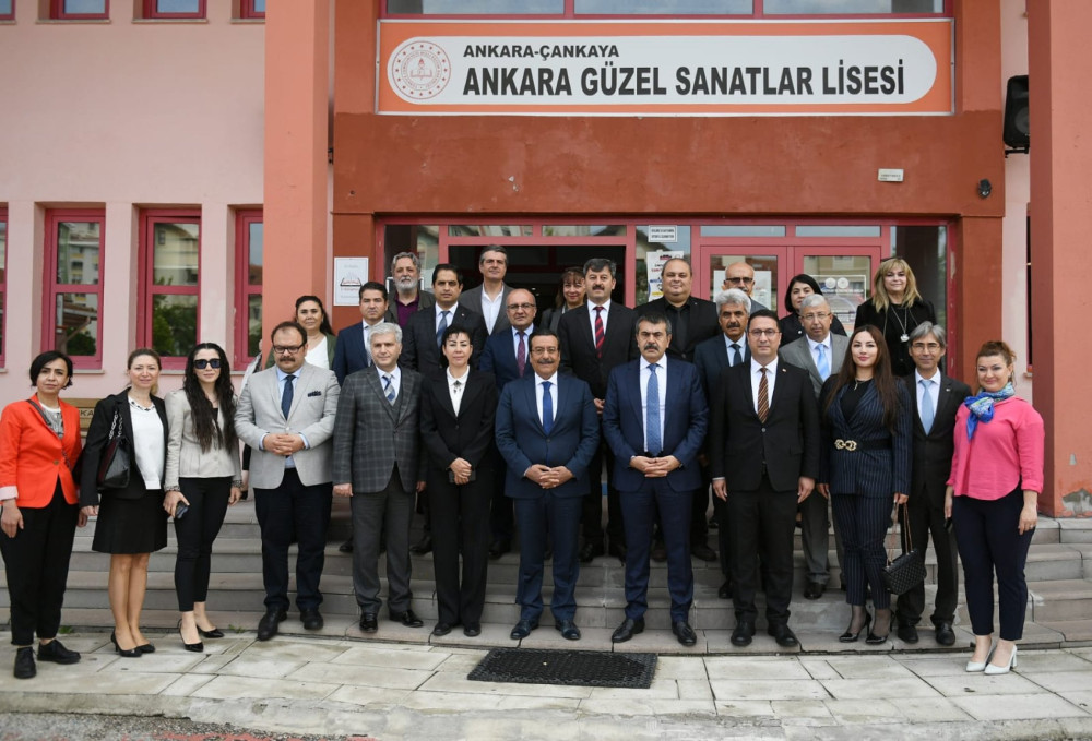 Bakan Tekin istişareleri kurumsal hale getireceğiz