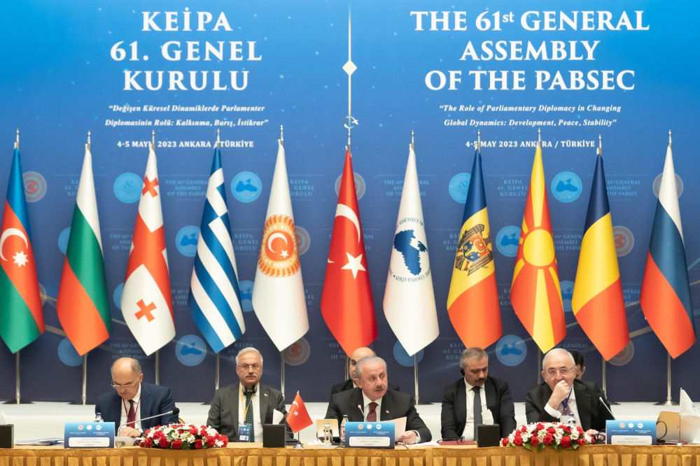 Başkan Şentop: Bu savaş kazananı olmayan bir savaş