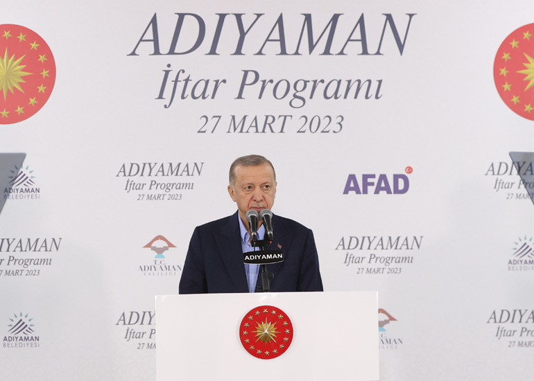 Cumhurbaşkanı Erdoğan, Adıyaman'da depremzedelerle iftar programında konuştu