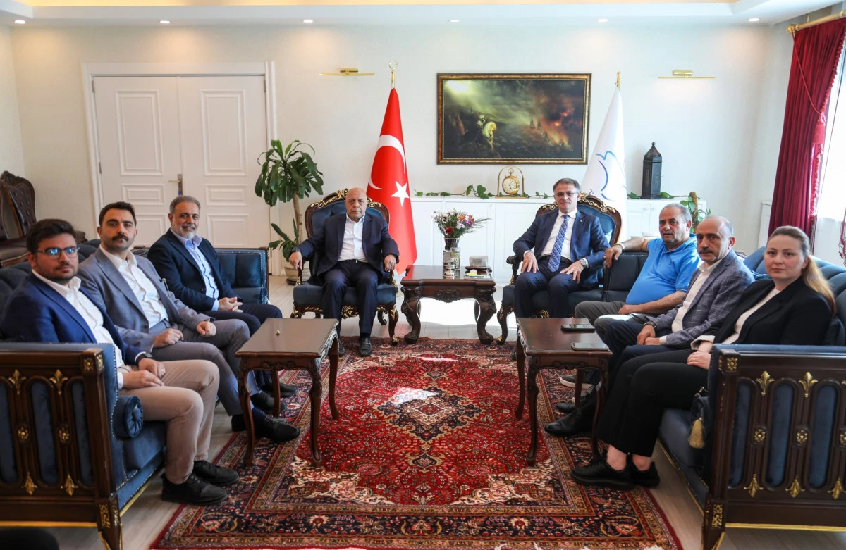 HAK-İŞ'ten Vali Balcı'ya ziyaret