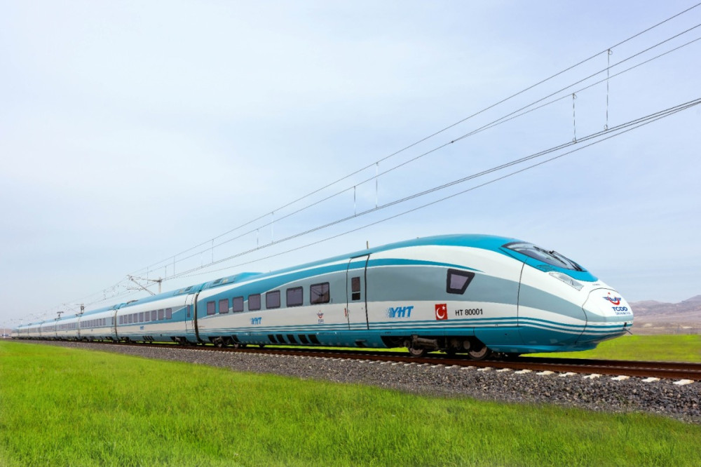 Yüksek hızlı trene tatil düzenlemesi