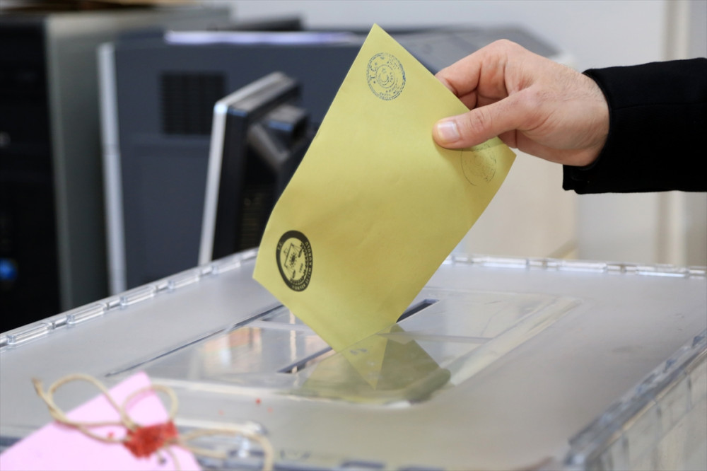 Yurt dışında oy verme işlemlerine rekor katılım